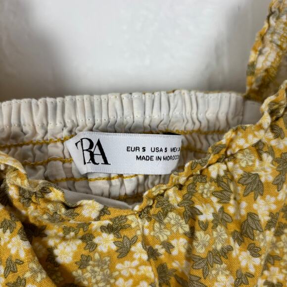 Zara Yellow Ditsy Floral Linen Blend Smocked Mini Dress Size Small - Picture 4 of 5